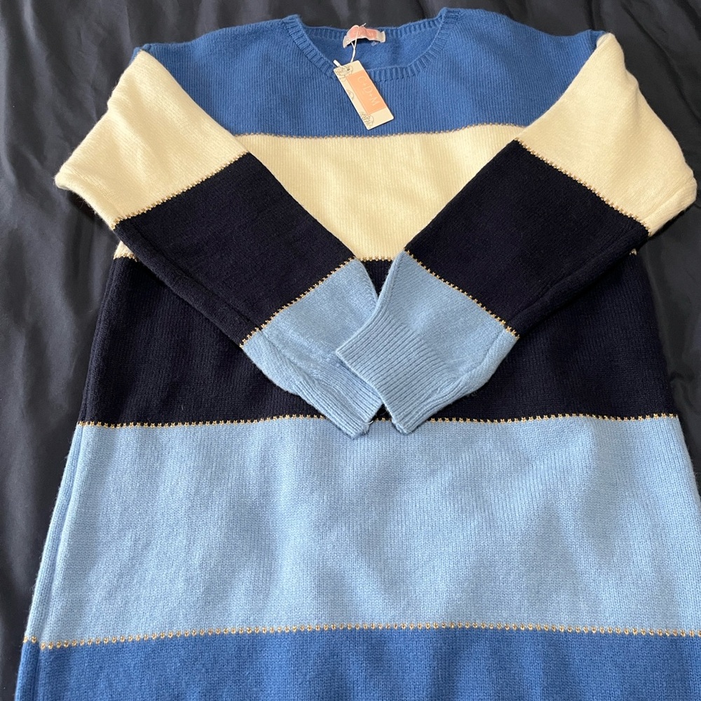 Striped Crewneck knee length in Blue, Light Blue, Yellow & Black w gold accents